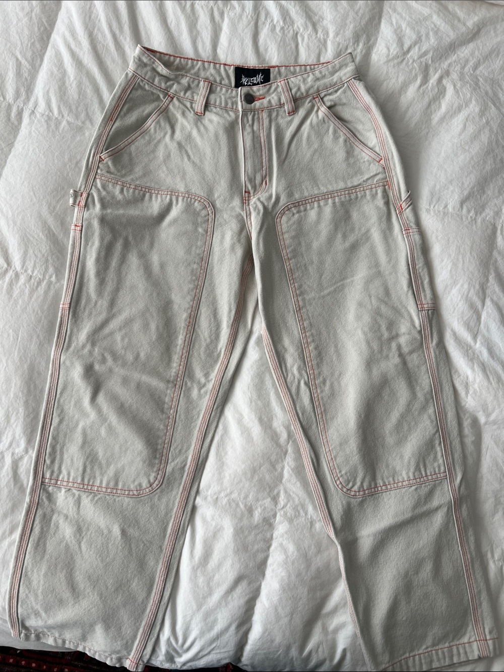 Welcome Women’s Jeans with Contrast Stitching - Cream with Pink Trim